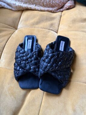 Steve Madden Black Braided Slide Mules